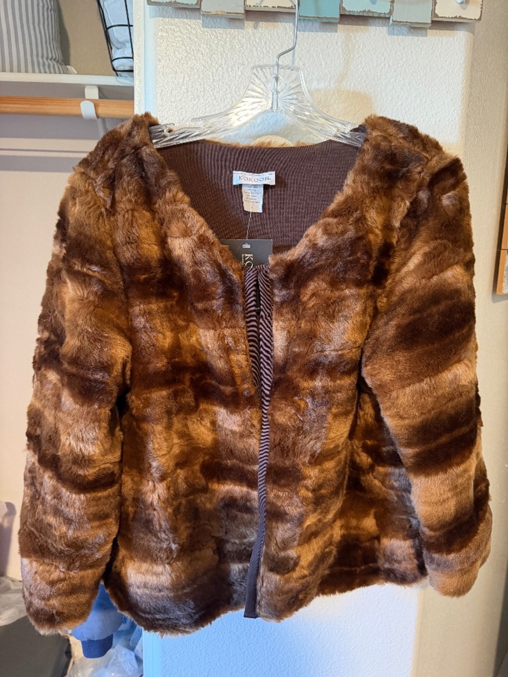 Kokoon Boutique Faux Fur Jacket size Medium NWT
